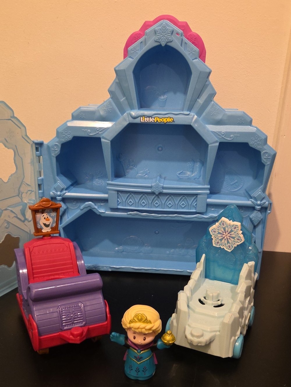 Little People Frozen Elsa / Carry Case / Parade Floats